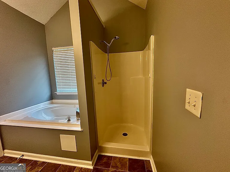 1630 Isleworth Cir — Photo 20
