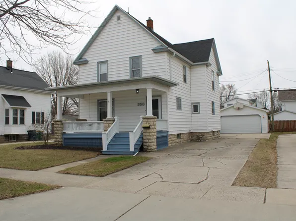 358 E 2nd St, Fond Du Lac, WI 54935