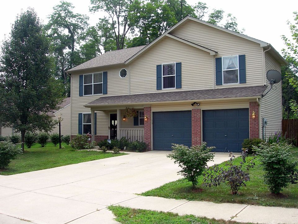Great Curb Appeal!