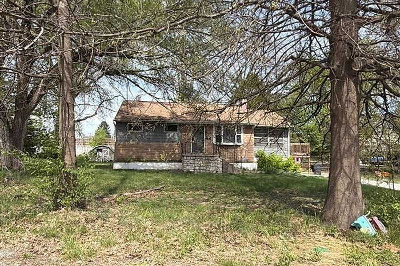 1st image of 4461 W Washington St
