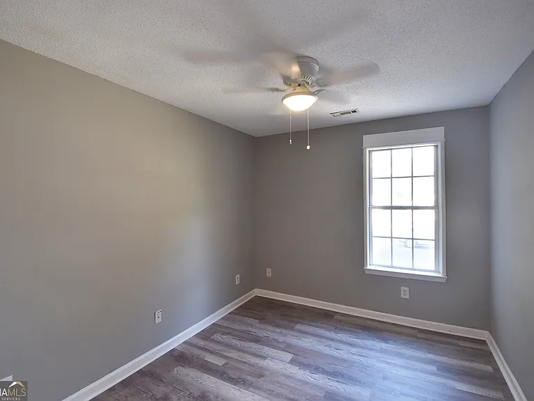 700 S Fairfield Dr — Photo 20