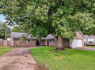 3327 Wayne Ave, Connersville, IN 47331