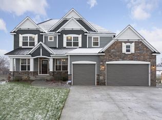 10810 Glenview Pl, Champlin, MN 55316