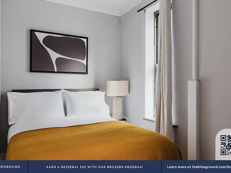 209 E 25th St #2B — Photo 8