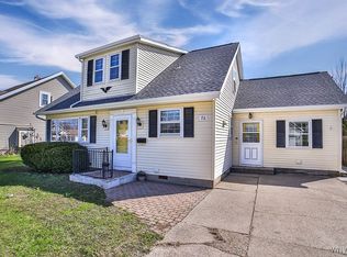 76 Ferndale Rd, Williamsville, NY 14221