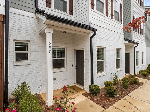 2nd image of 5021 Belmont Crossing Dr