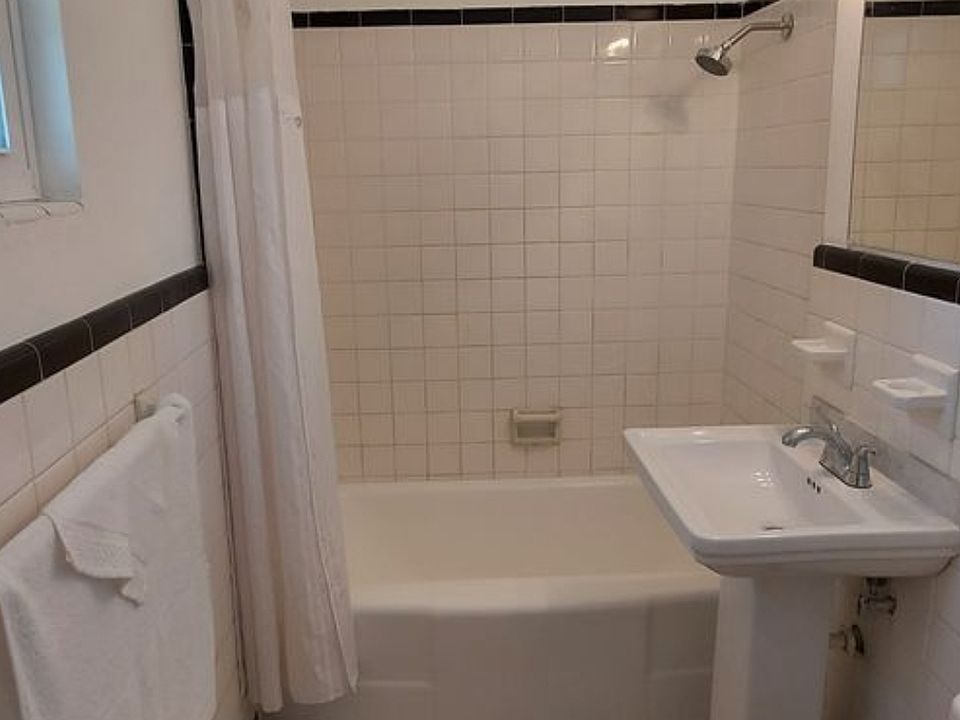 2nd image of 1349 N Woodland Blvd #3