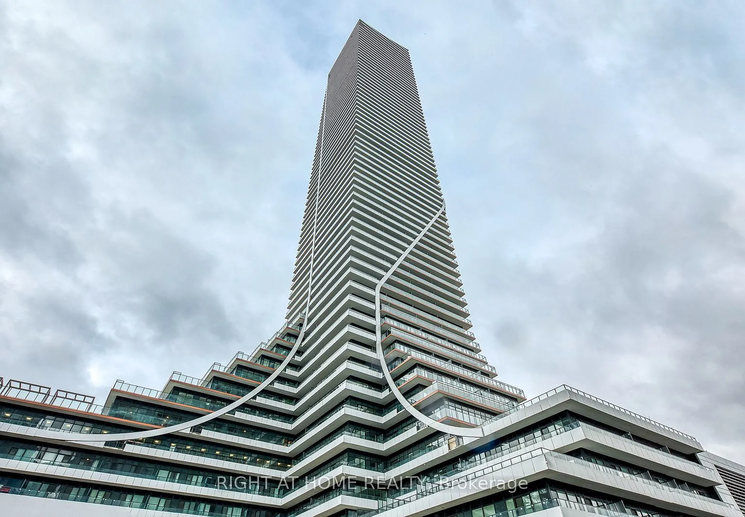2 bed, $2,950 — Photo 2