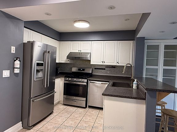 4th image of 11 Kearney St