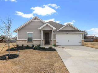 405 Rose Ave, Cleburne, TX 76033