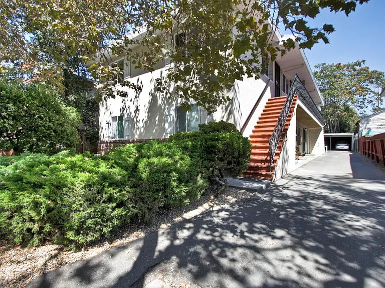470 N 3rd St #7 — Photo 8