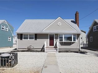 281 N 2nd St, Surf City, NJ 08008