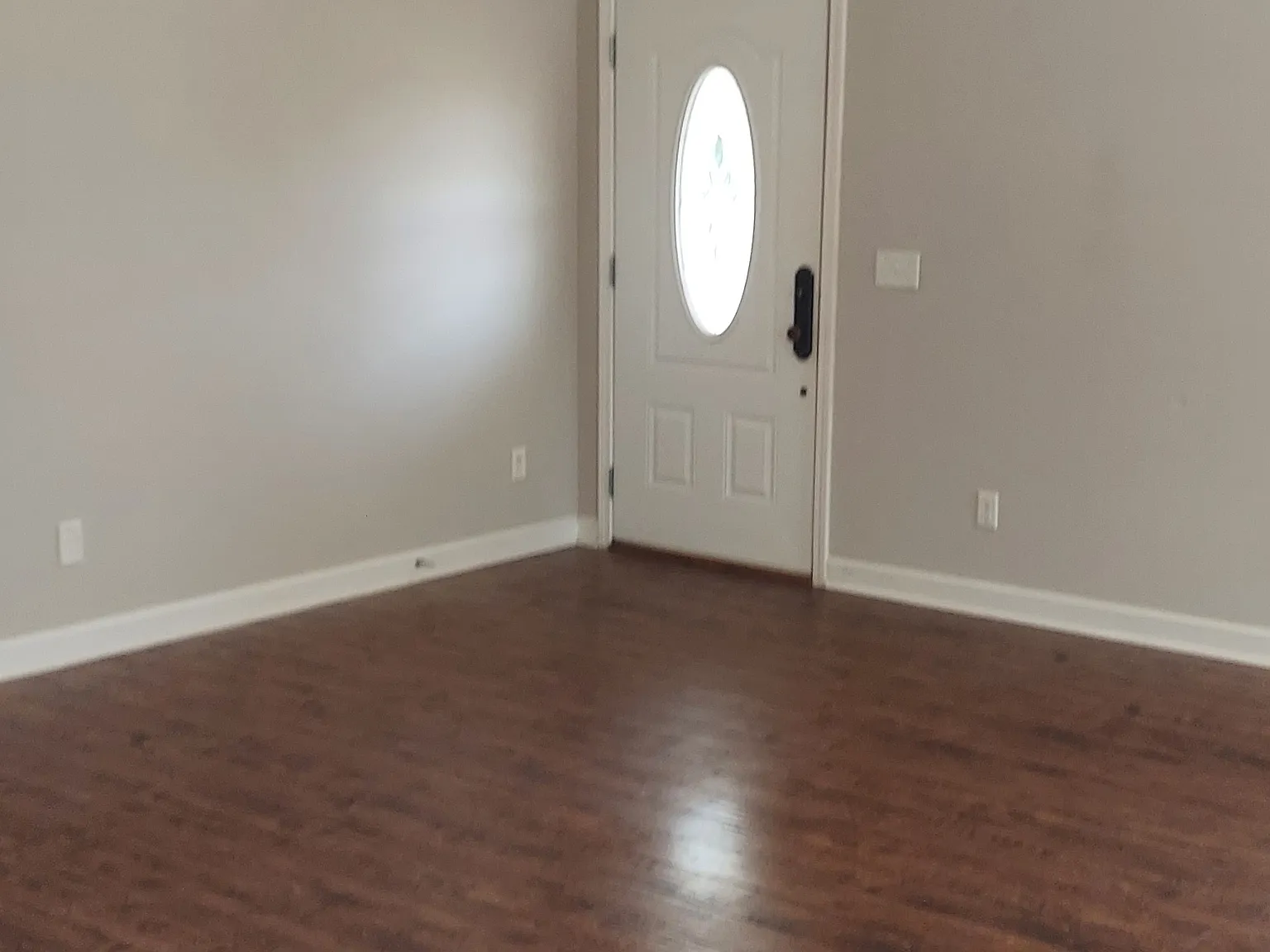 3 bed, 1478 sqft, $1,900 — Photo 3