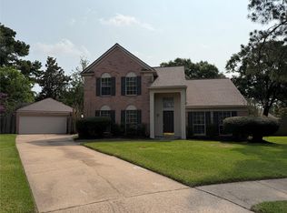 16006 Maple Acres Ct, Houston, TX 77095