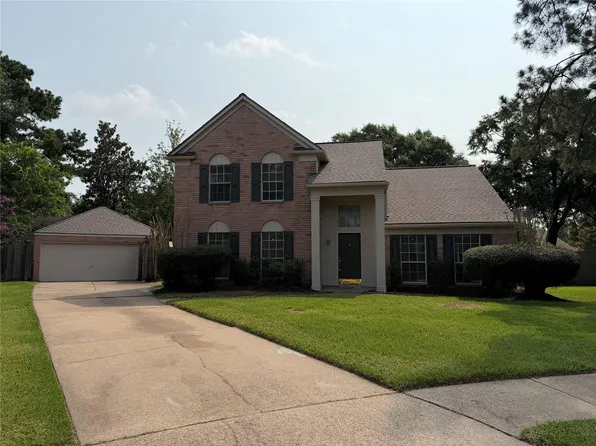 16006 Maple Acres Ct, Houston, TX 77095