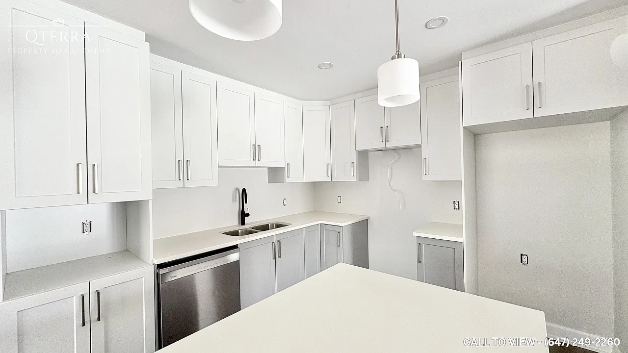 2 bed, 900 sqft, $2,150 — Photo 3