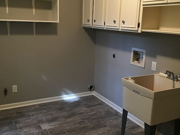 2nd image of 108 Beallwood Dr