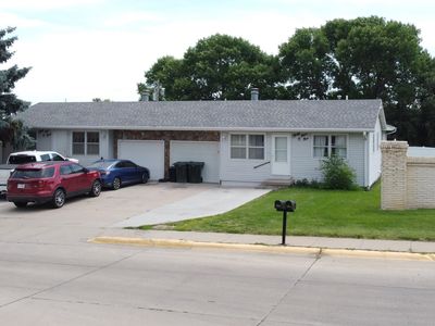 3901-3903 Fairacres Rd, Kearney, NE, 68845