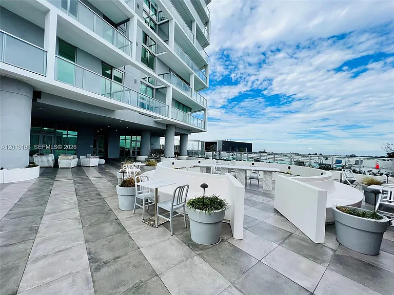 2000 Metropica Way #2003 — Photo 40