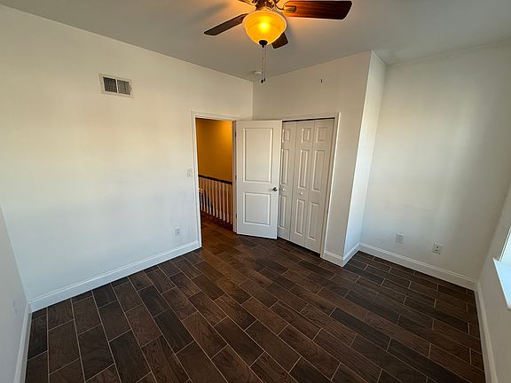 3rd image of 2226 Dickinson St #2