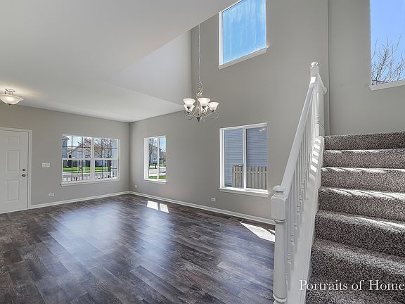 4th image of 2166 Rebecca Cir