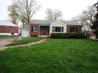 34 Turf Ct, Saint Louis, MO 63119