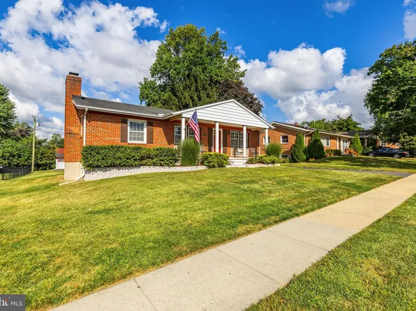 10308 Greenside Dr, Cockeysville, MD 21030