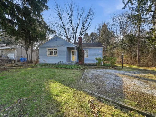 1016 Riverside Dr, Painesville, OH 44077