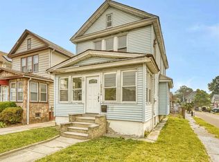 9925 217th Ln, Queens Village, NY 11429