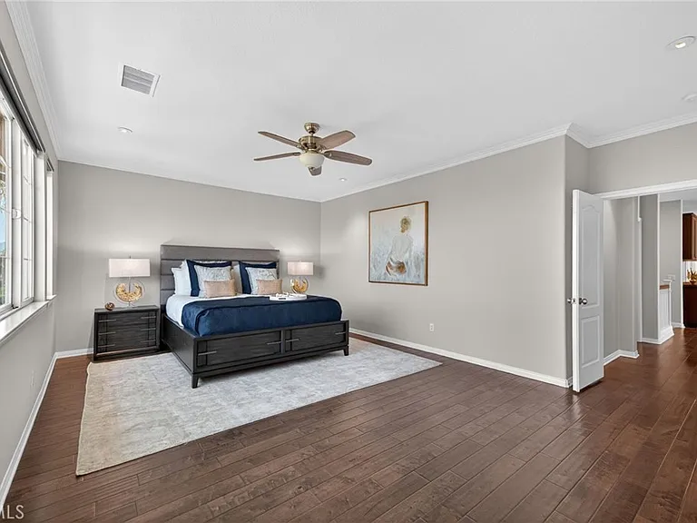 20800 Campania Ln — Photo 37