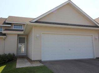 2761 Ridgeview Dr, Red Wing, MN 55066