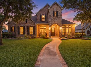 600 Aspen St, Pilot Point, TX 76258