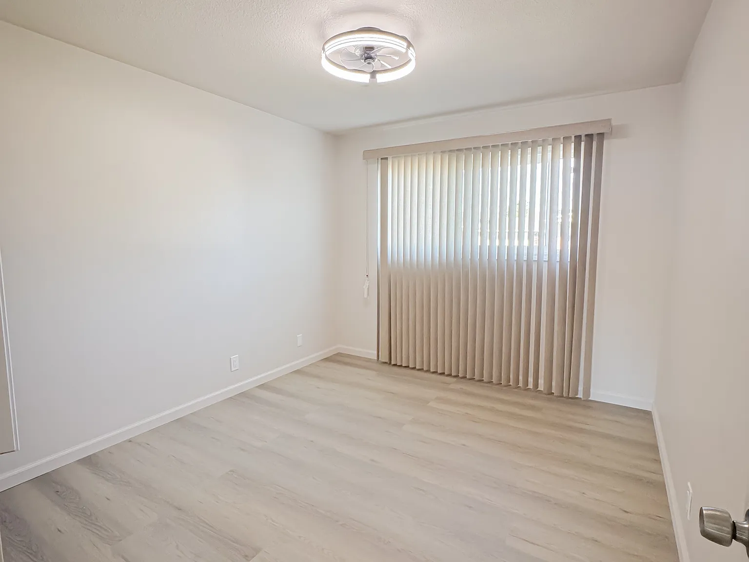 35225 Santiago St — Photo 4