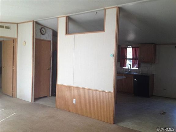 5th image of 16095 Lodge Ct
