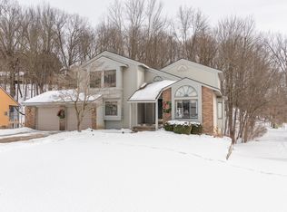 431 Midlakes Blvd, Plainwell, MI 49080
