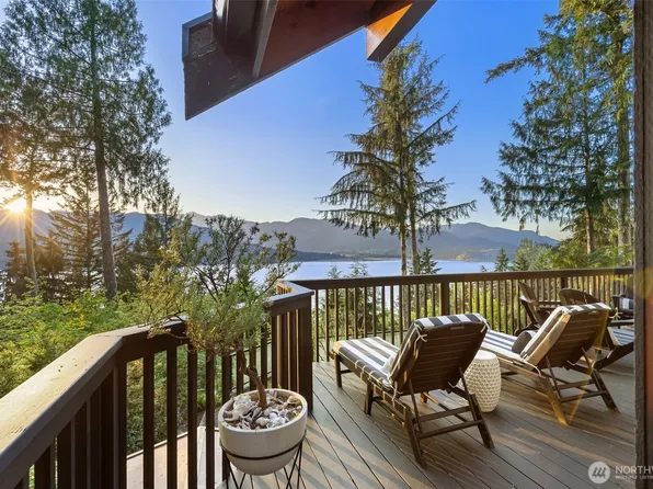19748 NW Stavis Bay Road, Seabeck, WA 98380