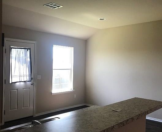 4th image of 13232 Bridgewater Dr