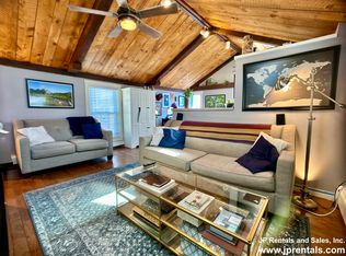 526 Centre St APT 3, Jamaica Plain, MA 02130