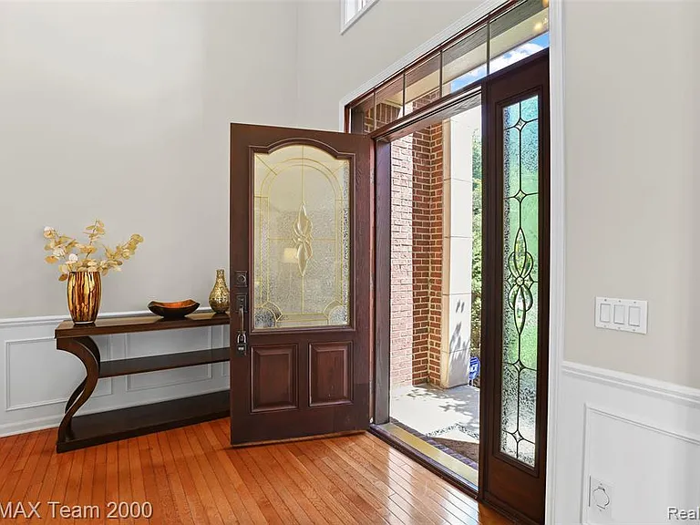 1248 Lasalle Rd — Photo 20