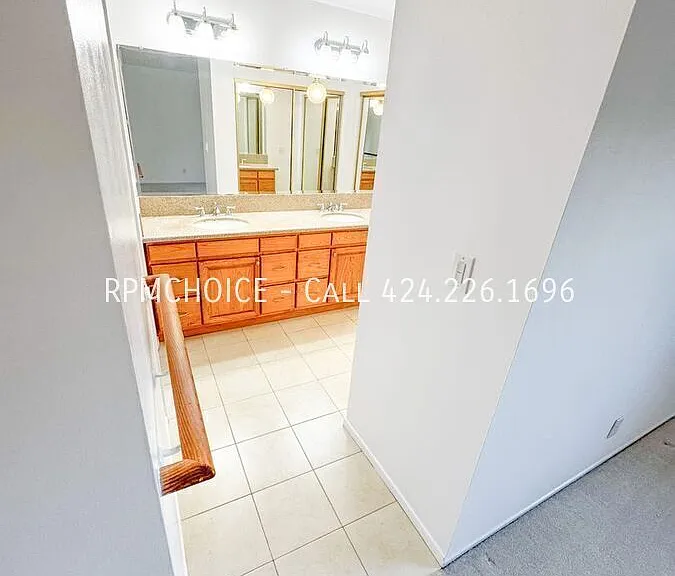 23821 Stanhurst Ave — Photo 16