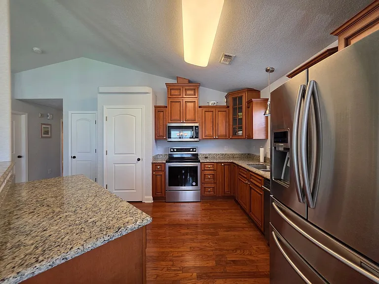 949 Osprey Ct — Photo 13