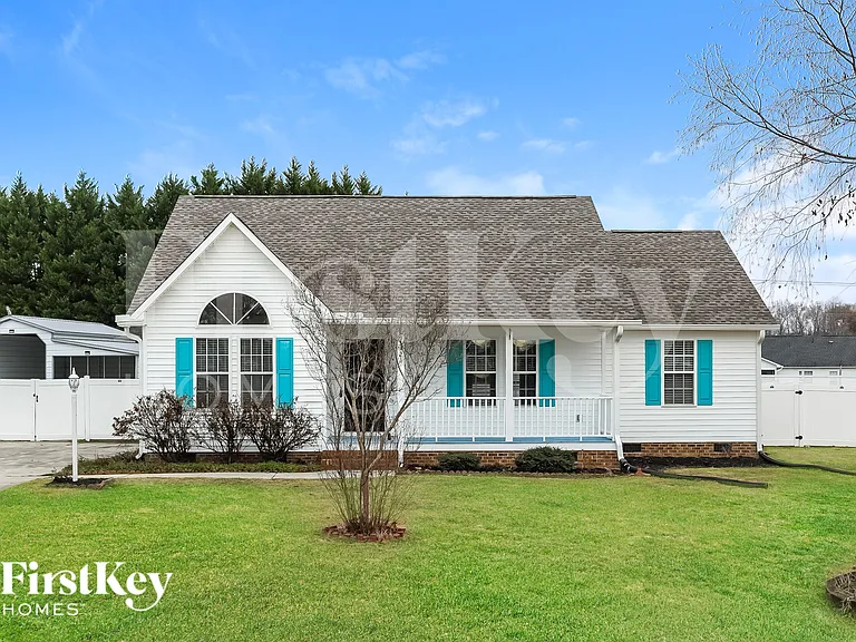 132 Mary Ln — Photo 2