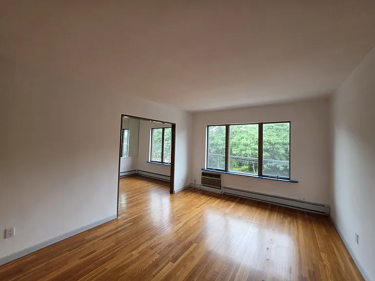 64-73 Alderton St #3 — Photo 8