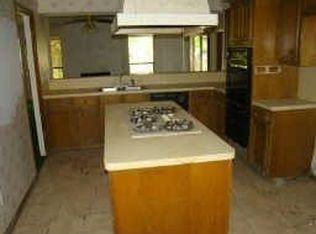 22606 Tree House Ln, Spring, TX 77373