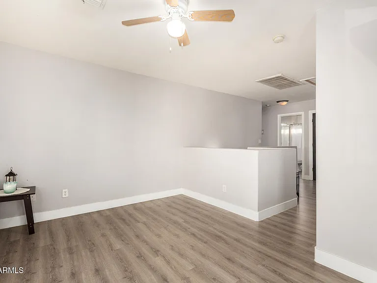 6609 W Johnson St — Photo 12