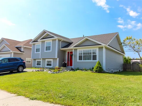 17 Julieann Place, St. John's, NL A1A5V5