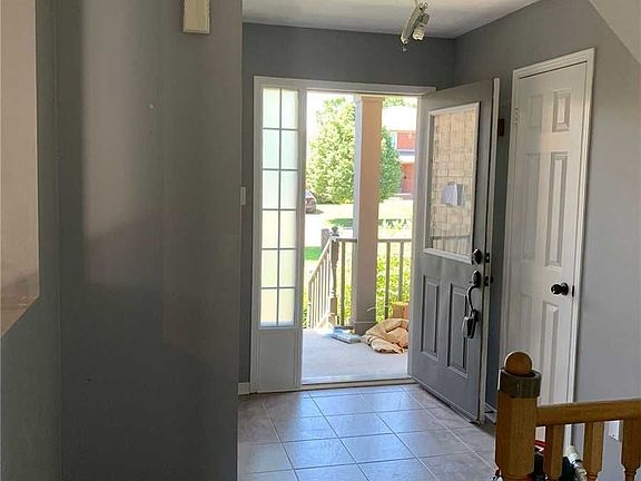 2nd image of 136 Tunbridge Rd