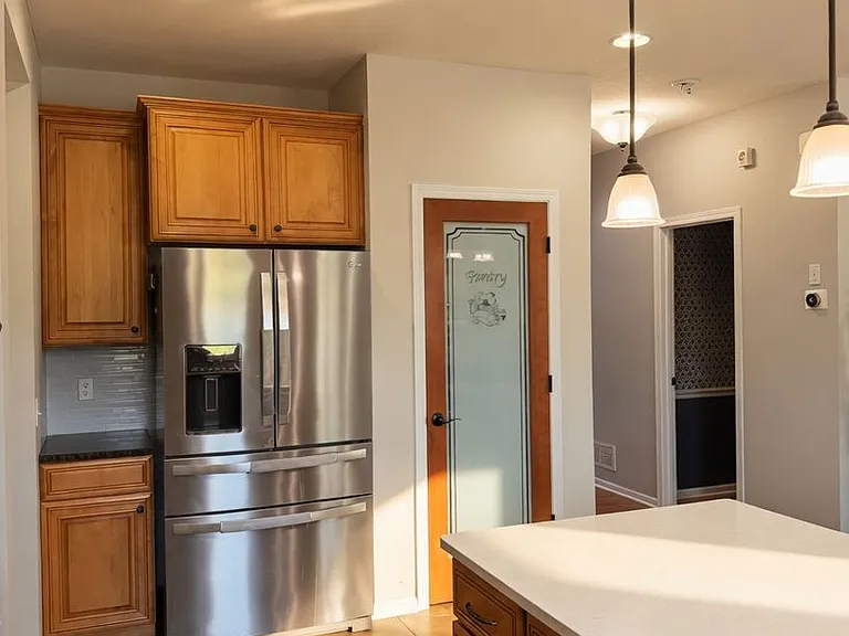 1443 Bethesda Cir — Photo 12