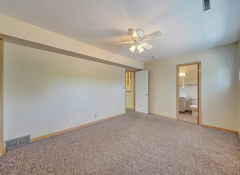 5050 Cleveland Ave #3 — Photo 8