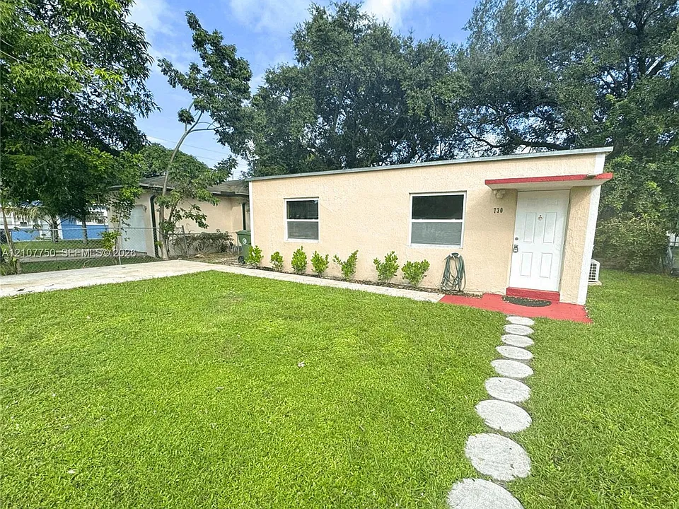 730 NW 15th Ter